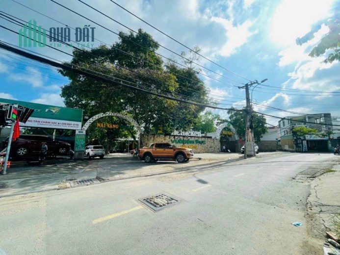 Bán gấp 210m2 đất MT đường 8,  phường Linh Trung, TP Thủ Đức, thích hợp xây CHDV.