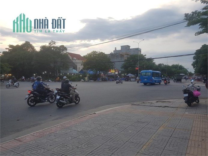 Cho thuê lô đất ngang 9x17m Khu Đô Thị Chí Linh, TPVT