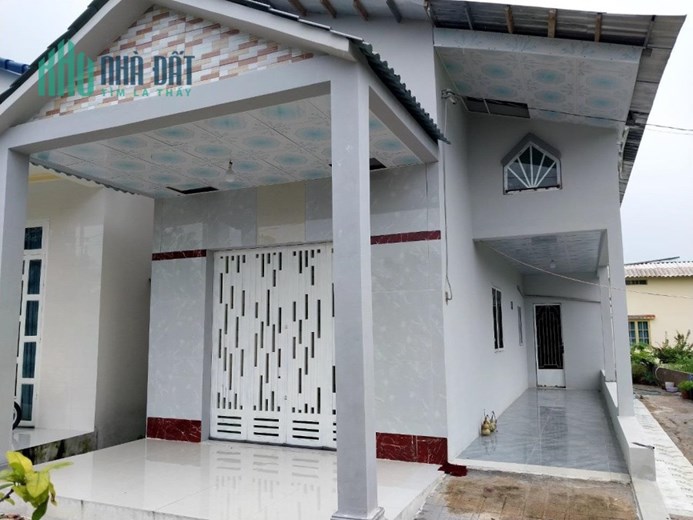 NHÀ ĐẸP - GIÁ TỐT Chính Chủ Bán Căn Nhà Tại xã Long Mỹ, huyện Mang Thít, Vĩnh Long