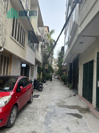Bán nhà phố Tôn Đức Thắng, ngõ ô tô tránh, ô tô vào nhà.