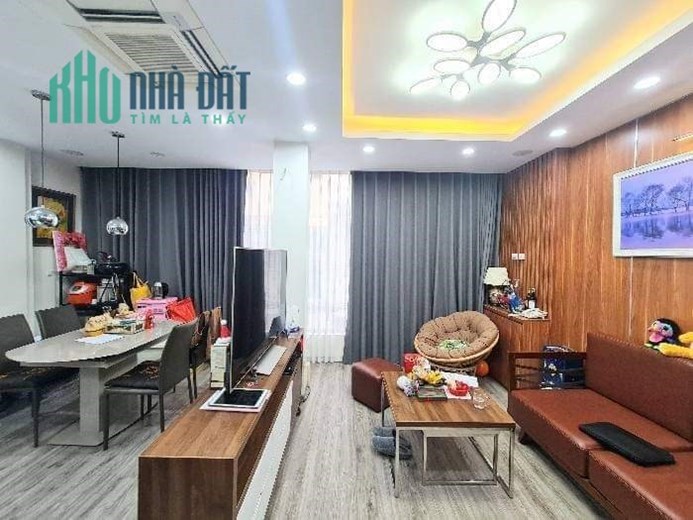 Bán nhà phố Tôn Đức Thắng, ngõ ô tô tránh, ô tô vào nhà.