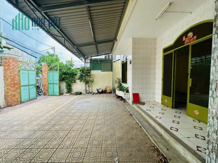 Bán gấp nhà 213m2 giá 8.5 tỷ đường 4, Linh Tây, TP Thủ Đức