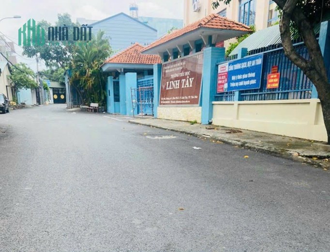 Bán gấp nhà 213m2 giá 8.5 tỷ đường 4, Linh Tây, TP Thủ Đức