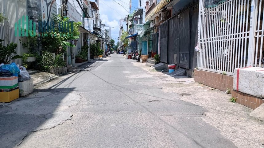 MẶT TIÈN TÂN PHÚ GIÁ HẺM - CHỈ NHỈNH 4 TỶ CO NGAY 40M2 - 2 TẦNG - ĐƯỜNG 6M - KINH DOANH ĐA NGÀNH