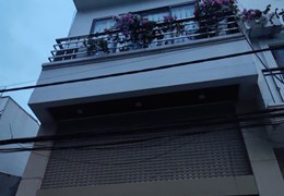 BÁN NHÀ QUẬN BẮC TỪ LIÊM !! NHÀ MẶT PHỐ ĐÔNG NGẠC  VỊ TRÍ TRUNG TÂM  -- DT 45m2,- MT 4 m -  GIÁ HƠN