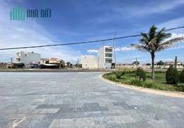 Lô góc 2 Mặt tiền 160m2 đối diện Công Viên bãi Biển Xóm Rế, TP Tuy Hòa, Phú Yên, Đường 30m