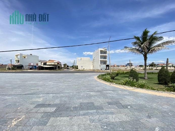 Lô góc 2 Mặt tiền 160m2 đối diện Công Viên bãi Biển Xóm Rế, TP Tuy Hòa, Phú Yên, Đường 30m