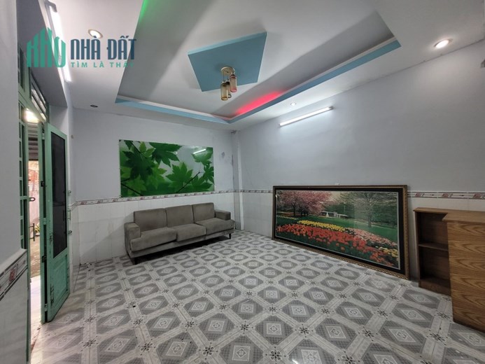 CHỦ GẤP BÁN LO CÔNG VIỆC 60M2 CHỈ 3T350 TL CỰC RẺ 
TT GÒ VẤP - GẦN HẺM XE HƠI - 2L - 4PN - KHU DÂN