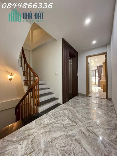 Chung cư mini Quận Cầu Giấy, 18 căn hộ full nội thất, dòng tiền cho thuê 100 triệu/ tháng