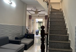 1 CĂN DUY NHẤT! Siêu hiếm p13, Tân Bình - 43m2 - 2 tầng đúc - hẻm ba gác - CHỈ 3,5 TỶ