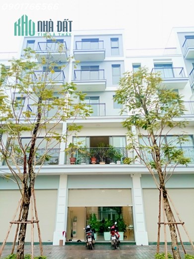 Siêu Phẩm , The mano Central Park - Chu Văn An Nguyễn Xiển 75m x 5T, Giá hơn 24 tỷ.