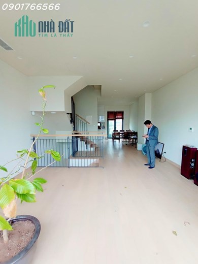 Siêu Phẩm , The mano Central Park - Chu Văn An Nguyễn Xiển 75m x 5T, Giá hơn 24 tỷ.