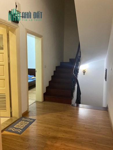 Thái Thịnh Đống Đa gara ô tô tránh KD 94m mt 6m giá 16 tỷ. Lh 0858751186