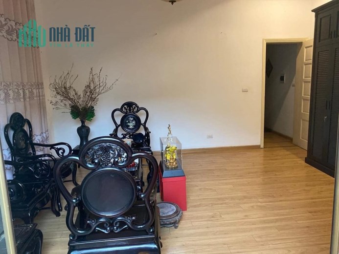 Thái Thịnh Đống Đa gara ô tô tránh KD 94m mt 6m giá 16 tỷ. Lh 0858751186