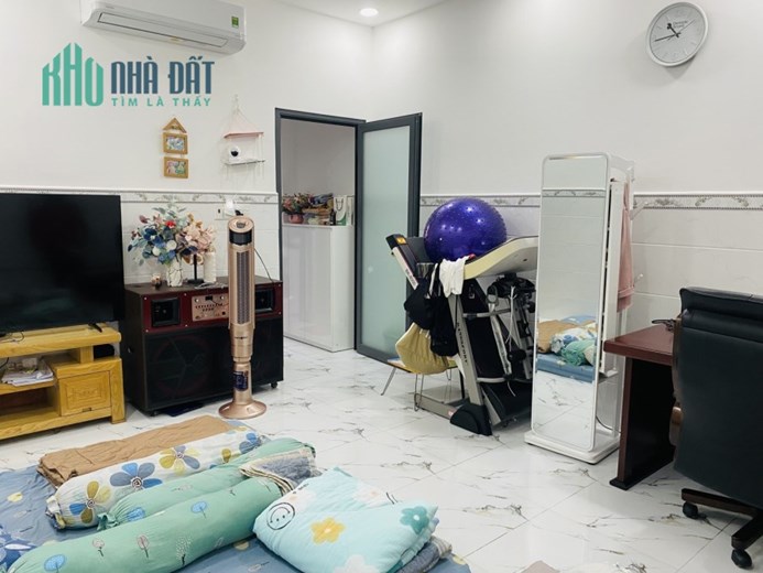 Bán Nhà HXH Hương Lộ 2, Bình Tân, 90m2, 4 lầu, 4 Phòng ngủ, Khu Phân Lô, Chỉ 5 tỷ 8 TL