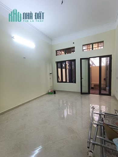 𝗡𝗚𝗨𝗬𝗘̂𝗡 𝗖𝗔̆𝗡 NHÀ ĐƯỜNG NGUYỄN ĐỨC CẢNH, HOÀNG MAI, 60m, 10tr