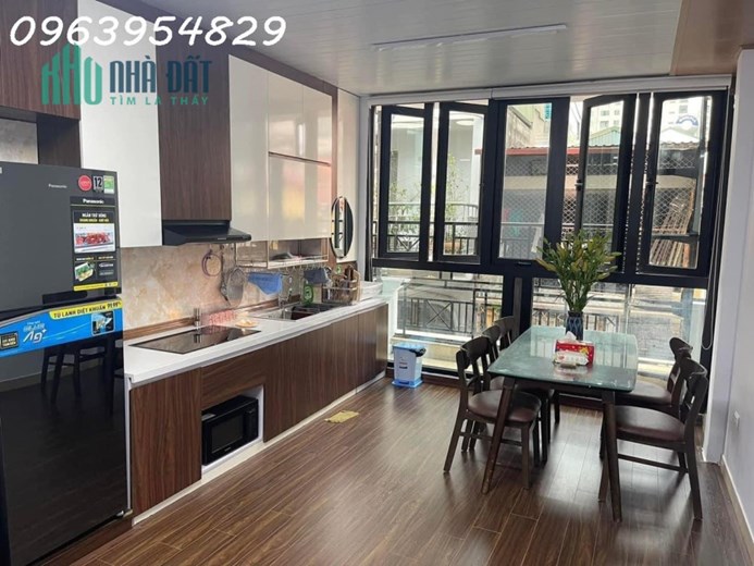 CHỦ ĐANG LÀM GIẤY TỜ ĐI NƯỚC NGOÀI ĐỊNH CƯ VỚI CON CÁI, GIẢM SỐC 200TR CĂN NHÀ DÂN XÂY PHỐ PHÁO ĐÀI