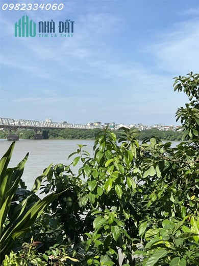 Cần cho thuê MT kinh doanh view đẹp sát bờ sông, có thể ngắm cầu Long Biên, Chương Dương