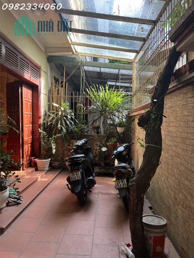 Cần cho thuê MB kinh doanh view đẹp sát bờ sông, có thể ngắm cầu Long Biên, Chương Dương