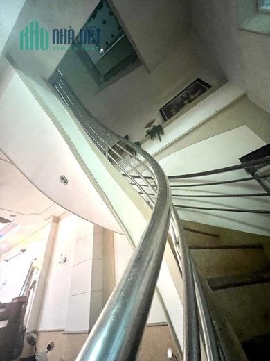 BÁN NHÀ Q10 5 TẦNG BTCT-HXT-ĐANG CHO THUÊ 22TR/THÁNG-GIÁ 18 TỶ TL