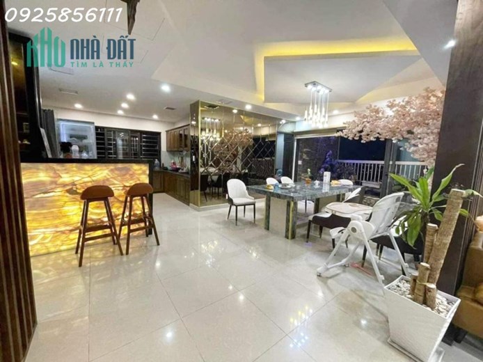 Penthouse The Navita Tam Bình 200.9m2 4 PN - Full nội thất -chủ nhiệt bán