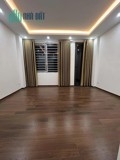 Chính chủ bán nhà Phố Cự Lộc quận Thanh Xuân 35m2 gần ô tô mặt tiền lớn 4,18 tỷ