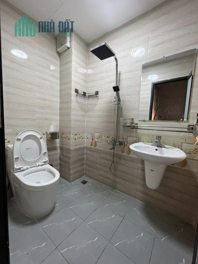 Chính chủ bán nhà Phố Cự Lộc quận Thanh Xuân 35m2 gần ô tô mặt tiền lớn 4,18 tỷ