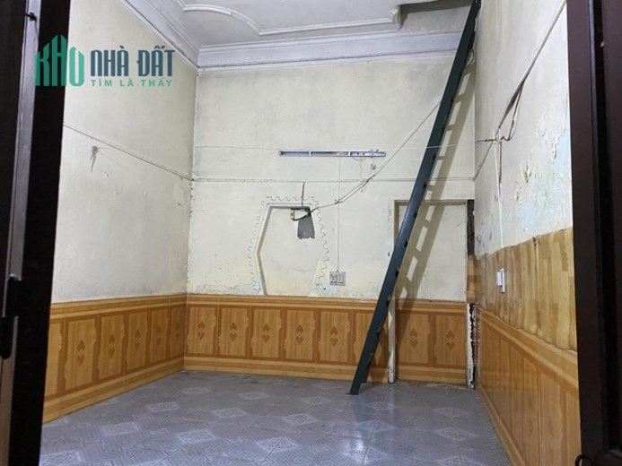 CHÍNH CHỦ CẦN BÁN Lô Đất Tặng Căn Nhà Tại  Thanh Trì, Hà Nội