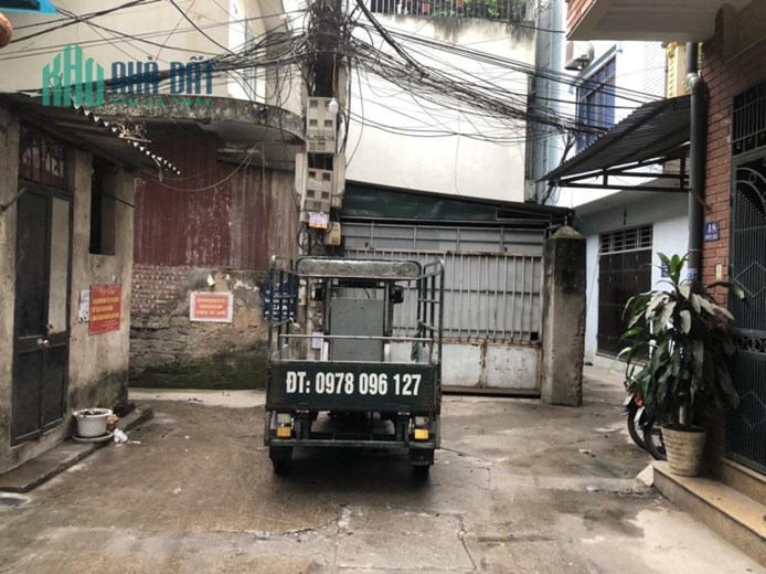 CHÍNH CHỦ CẦN BÁN Lô Đất Tặng Căn Nhà Tại  Thanh Trì, Hà Nội