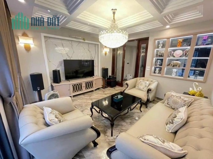 Siêu phẩm Bồ Đề, 6 tầng thang máy, nội thất xịn xò, ngõ ô tô, DT 61m2, MT 4.6m, nhỉnh 11 tỷ