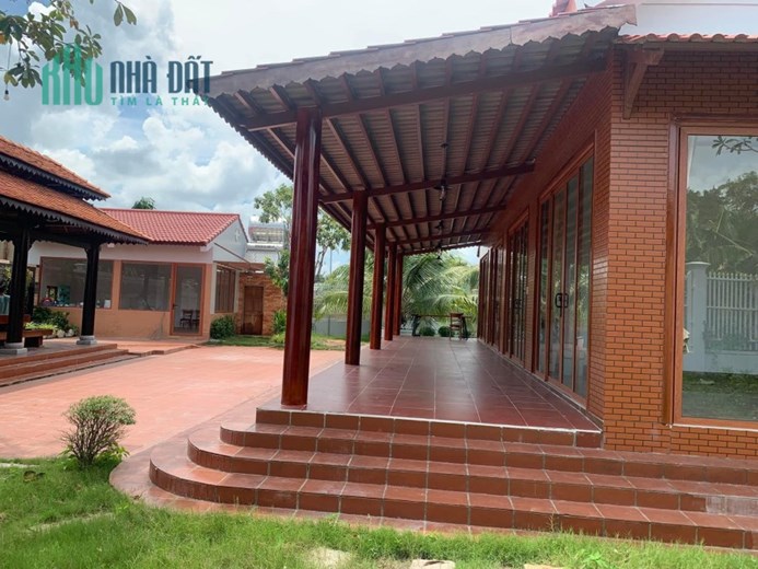 SIÊU PHẨM HOMESTAY THIÊN NHIÊN GIỮA LÀNG QUÊ VIỆT NAM - RẼ NHẤT QUẢ ĐẤT--DT 876 M