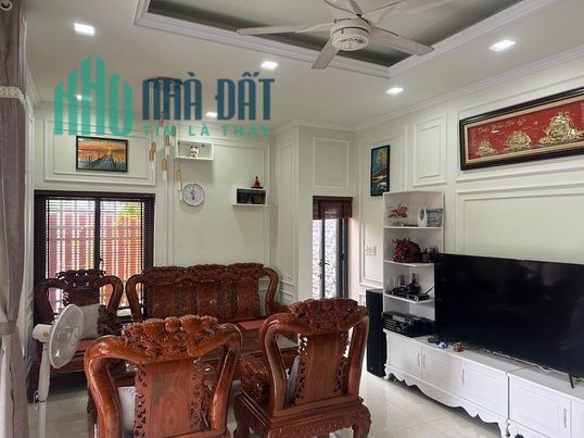 Ngộp Ngộp  biệt Thự Thạnh Xuân Quận 12, 130m2 Giảm chào 9.2 tỷ còn 8.5 tỷ thương lượng