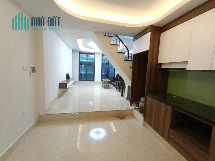 bán nhà trương định -ô tô tránh cách nhà 20m - 2 tầng- giá nhỉnh 2 tỷ