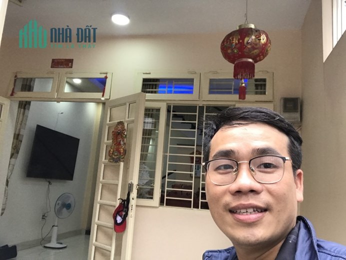KHÁCH XEM NHƯ ĐI HỘI - 60M2 - 3 TẦNG - NGAY CẦU VƯỢT LINH XUÂN - GIÁ 3.6 TỶ. TL
