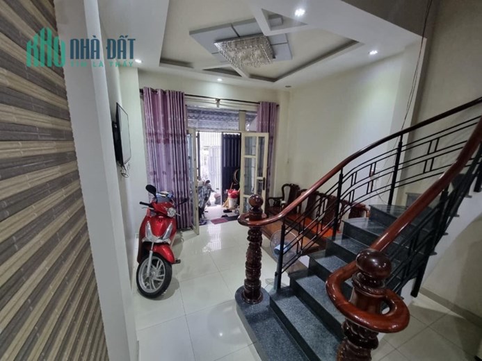 Nhà 4 tầng btct kiêng cố, 4PN, 4WC, thông tứ Tung,Lâm văn bền phường Tân kiểng quận 7