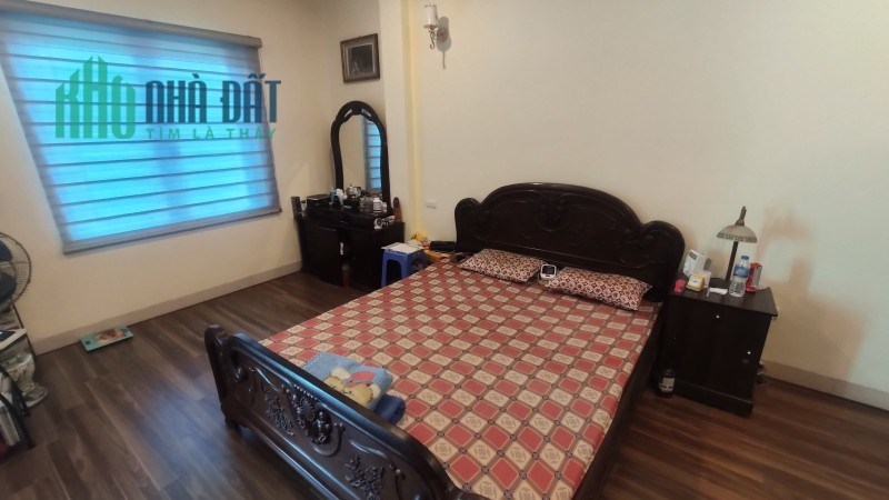 Bán nhà Ngọc Thụy,Long Biên 5 tầng ,42m2,nhà đẹp ,gần phố cổ giá nhỉnh 3 tỷ
