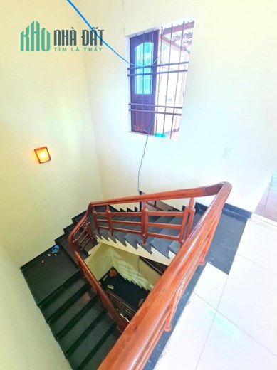 Nhà Nguyễn Văn Linh, K5m, Ô tô thông, 86m2, 3 tầng, Kinh Doanh 5.x tỷ