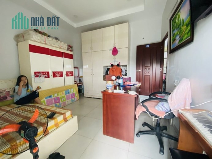 Bán gấp nhà hẻm ô tô 3 tầng, 100m2, Lũy Bán Bích Tân Phú – 0978314313