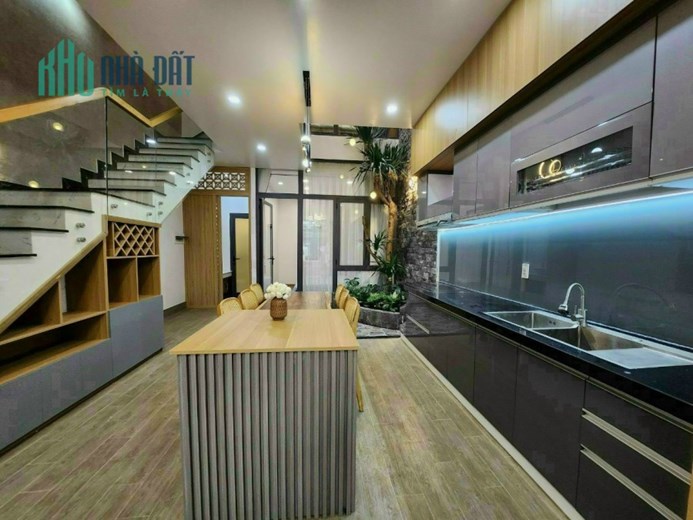 Nhà Full nội thất mới 100/% - đường TRẦN QUÝ KHOÁCH