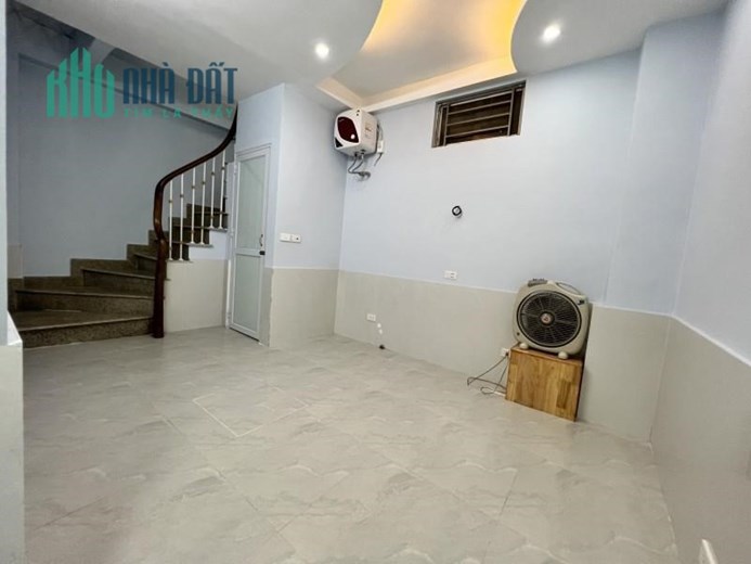 BÁN NHÀ NHÂN HÒA, 30m2x 5T, MT5m, Ô TÔ ĐỖ CỔNG, LÔ GÓC, KINH DOANH, CHỈ NHỈNH 2 TỶ