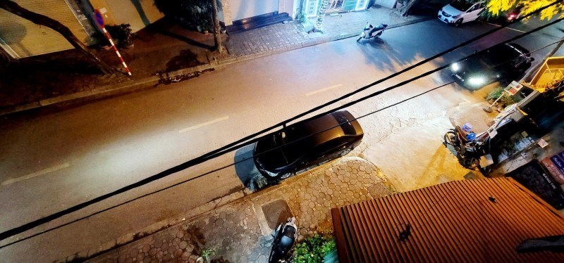 MẶT PHỐ ÁI MỘ XỊN - ĐẸP HIẾM - VỈA HÈ 3M - ĐƯỜNG 4 Ô TÔ - VĂN PHÒNG, SHOWROOM, KINH DOANH ĐA DẠNG.