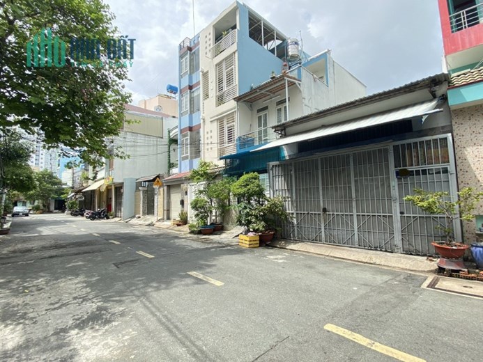 Bán nhà MẶT TIỀN THUỘC KHU HỌ LÊ, Phú Thạnh, Q.Tân Phú, 86m2(5.4x15) VUÔNG