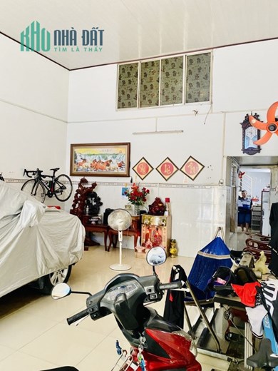 Bán nhà MẶT TIỀN THUỘC KHU HỌ LÊ, Phú Thạnh, Q.Tân Phú, 86m2(5.4x15) VUÔNG