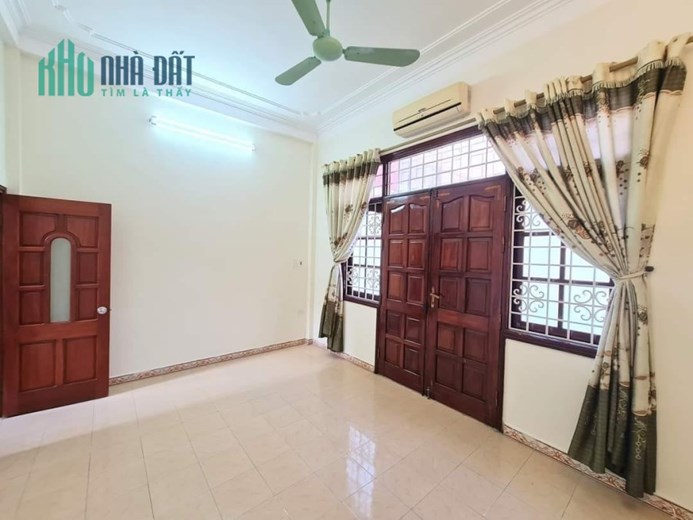 KIẾM ĐÂU RA!!! Nhỏ tiền có võ Lê Quang Đạo, 40m2  Chỉ có 3 Tỷ mà thôi