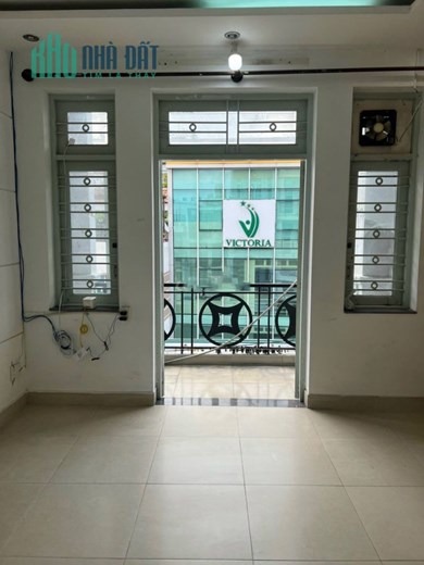 Mặt Bằng Lầu 3 Mặt Tiền Huỳnh Văn Bánh 50m2 Kinh Doanh Mọi Ngành Nghề
