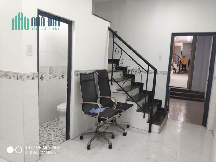Bán nhà MT Nguyễn Văn Đậu, DT 122m2. Sổ nở hậu, vỉa hè rộng 4m