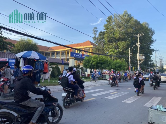 Nhà mặt tiền Phạm Thị Giây Thới Tam Thôn Hóc Môn, Giảm chào 5.7 tỷ còn 4ty9
