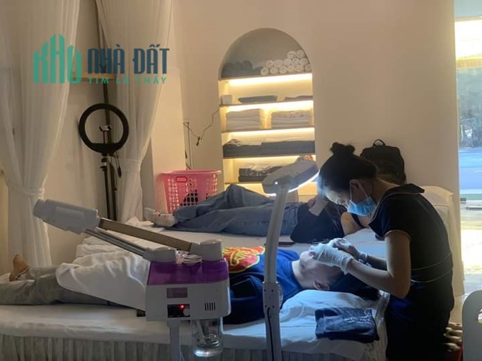 Chủ tiệm Spa đi nước ngoài nên không quản lí đc cần sang lại tiệm or mặt bằng của Spa