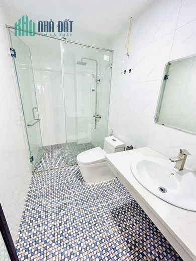BÁN NHÀ TAM TRINH LÔ GÓC MẶT NGÕ TO HƠN PHỐ MỚI KOONG KINH DOANH ĐỈNH 40Mx6 TẦNG