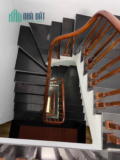 CẦN BÁN GẤP! NHÀ VŨ TRỌNG PHỤNG –TX, 46M2*5T, BA GÁC TRÁNH GIÁ 5.7 TỶ.